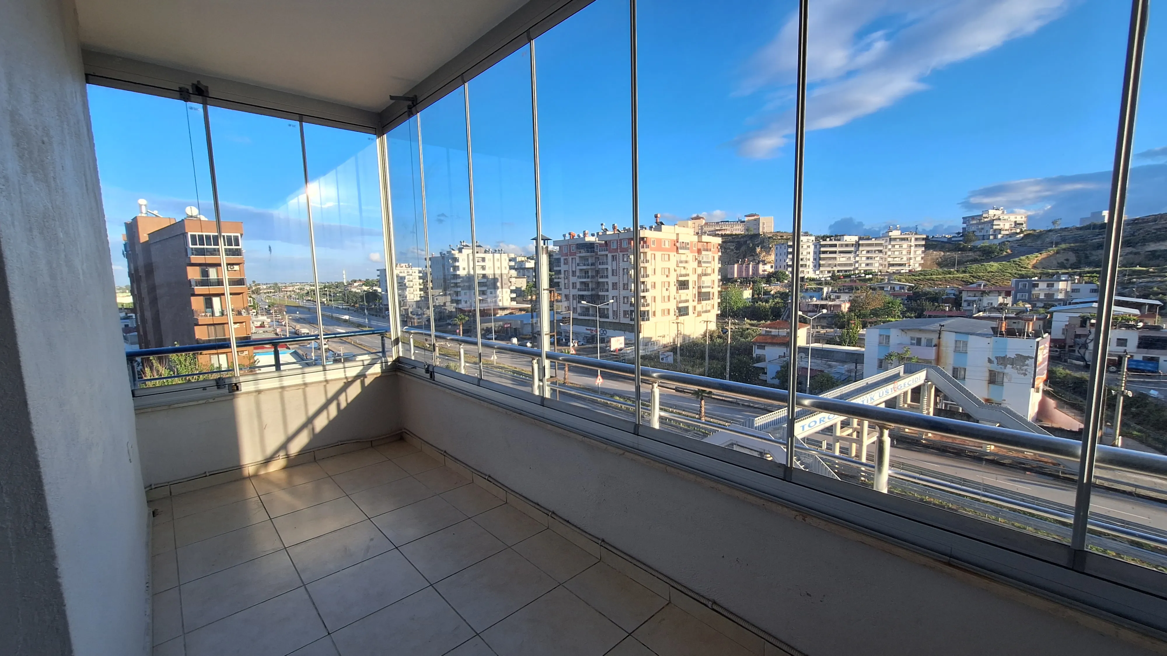 Silifke Atik mah Mersin-Antalya yolu uzerinde kiralik 3+1 daire