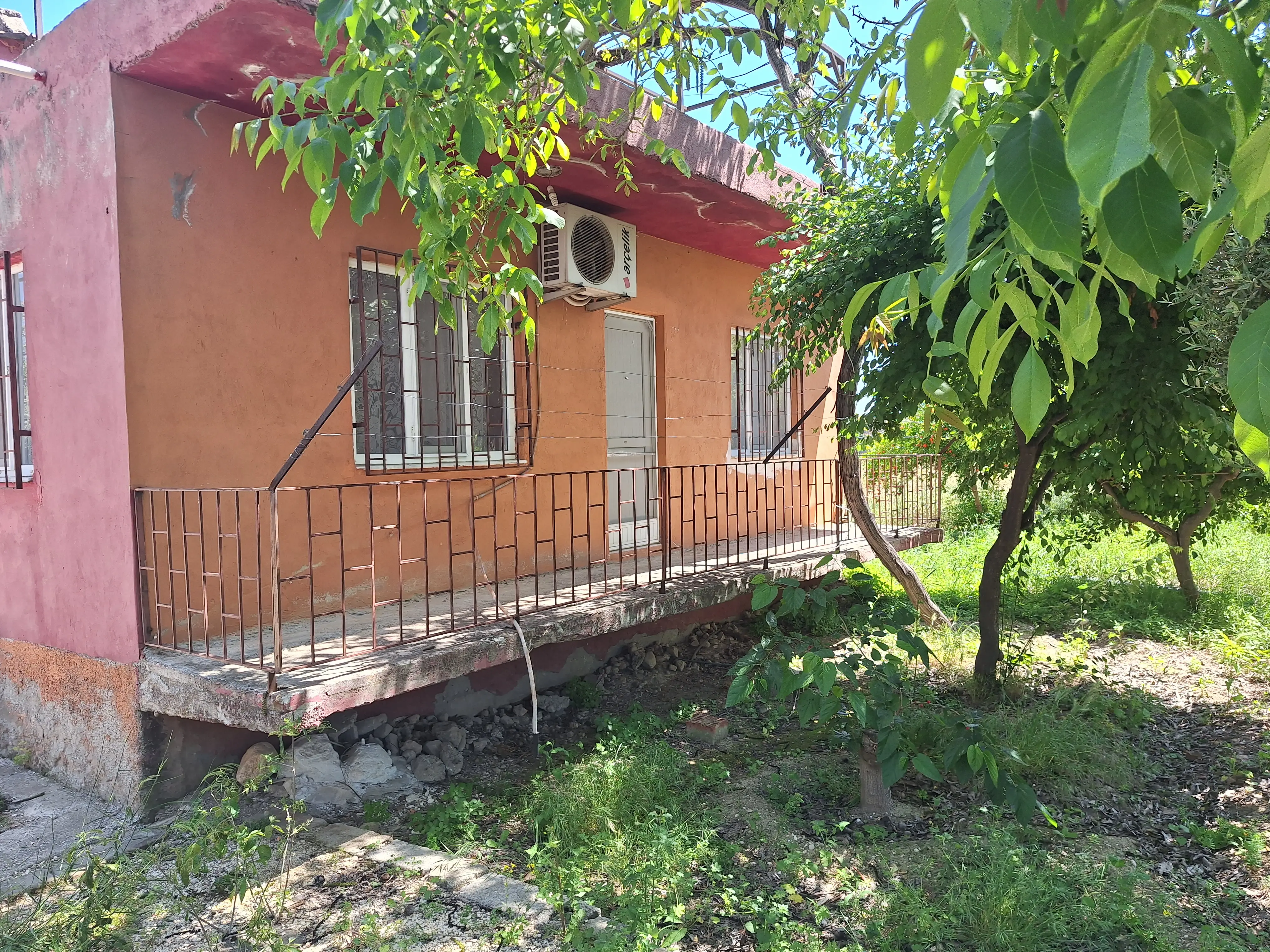Silifke Dervisli m. Satilik mustakil 3+1 ev