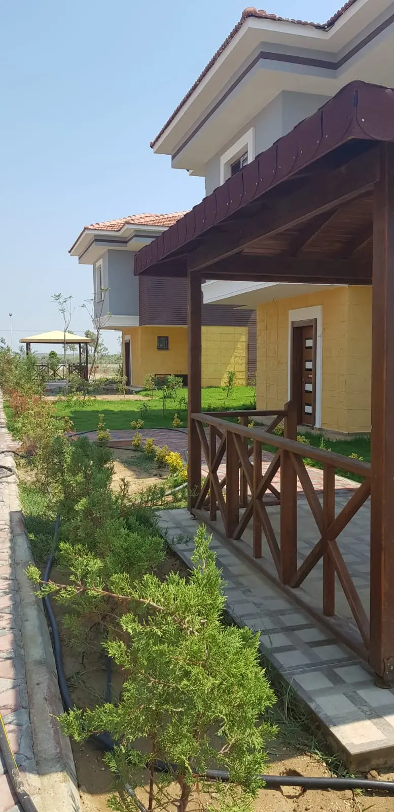 Tasucu Kum mahallesi'nde sitede satilik 3+1 villa